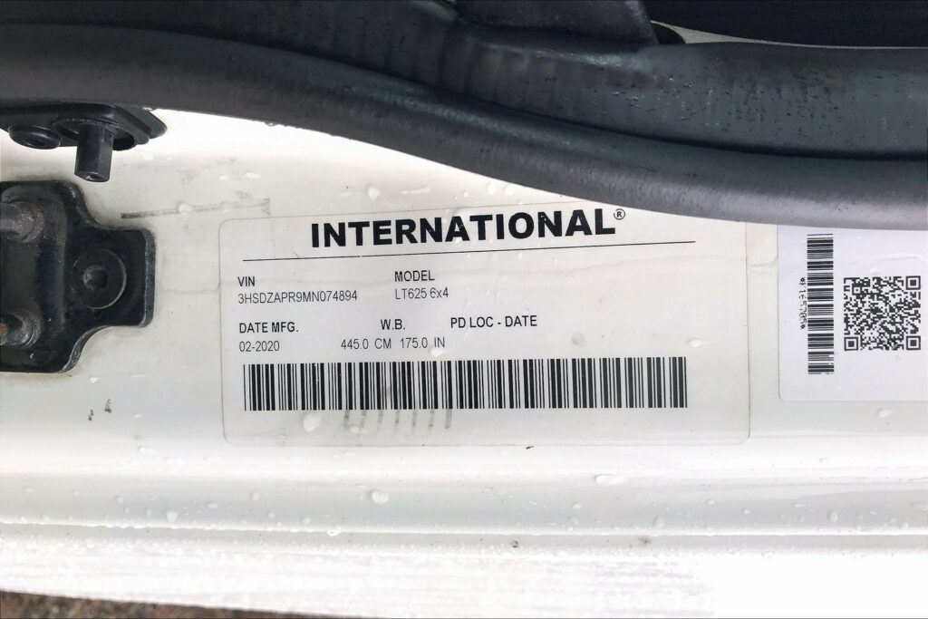 2021 CUM LT625 6×4 Day Cab