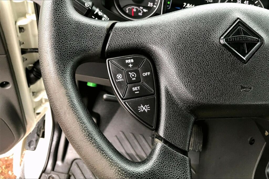 2021 CUM LT625 6×4 Day Cab