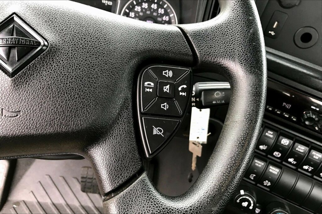 2021 CUM LT625 6×4 Day Cab