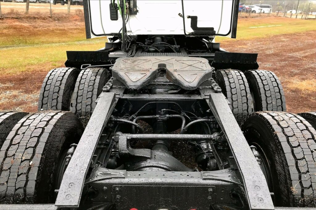 2021 CUM LT625 6×4 Day Cab