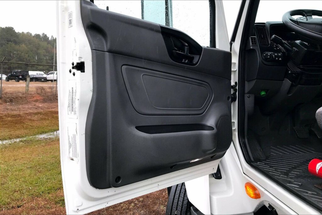 2021 CUM LT625 6×4 Day Cab