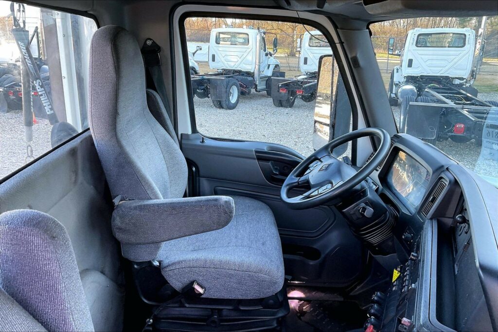 2021 CUM LT625 6×4 Day Cab