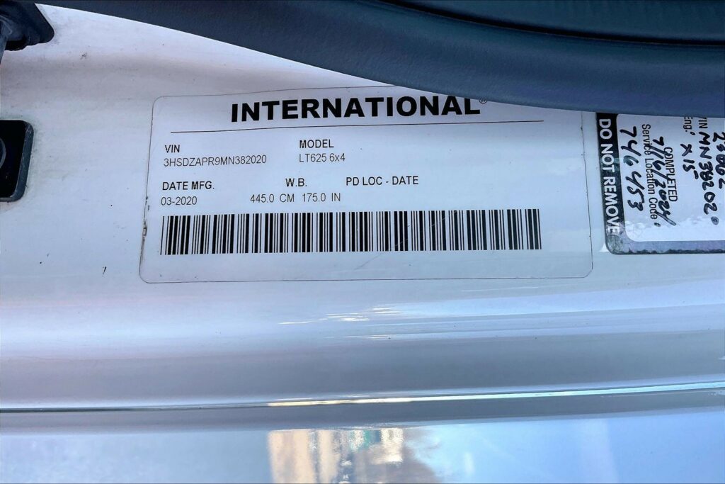 2021 CUM LT625 6×4 Day Cab