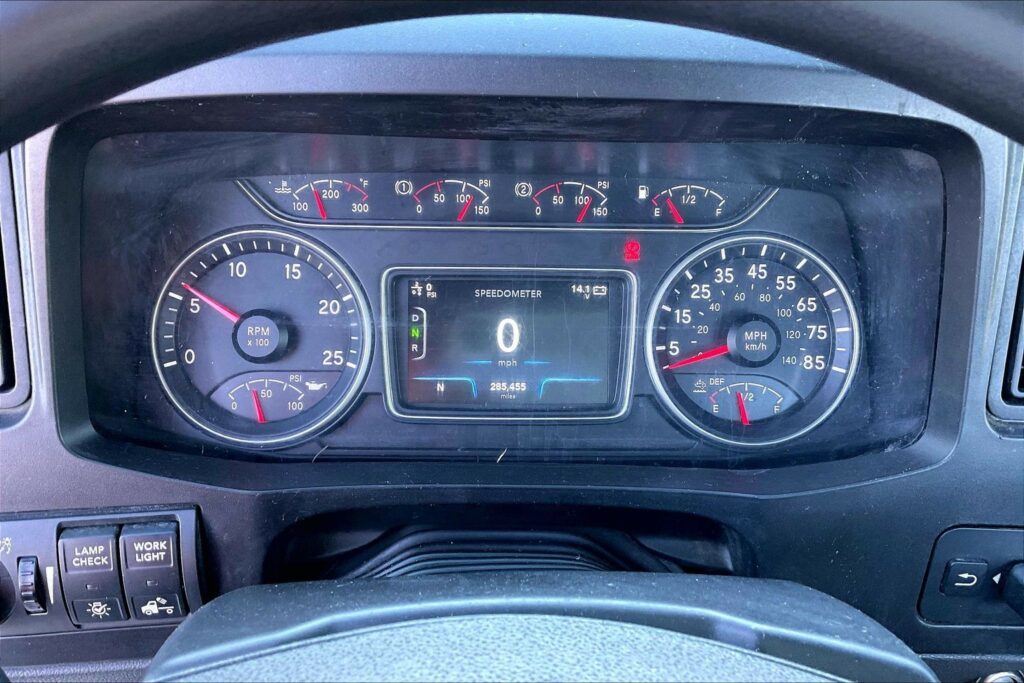 2021 CUM LT625 6×4 Day Cab