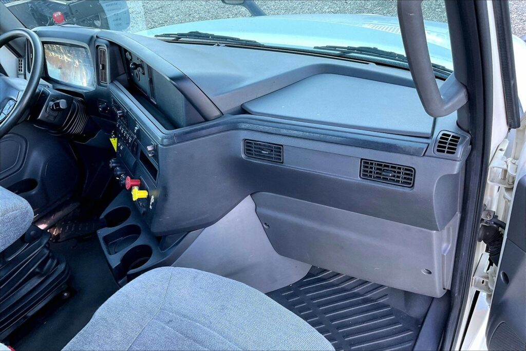 2021 CUM LT625 6×4 Day Cab