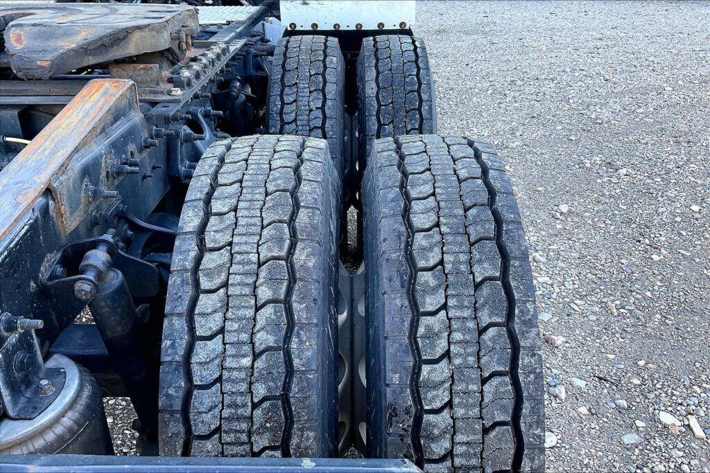 2021 CUM LT625 6×4 Day Cab