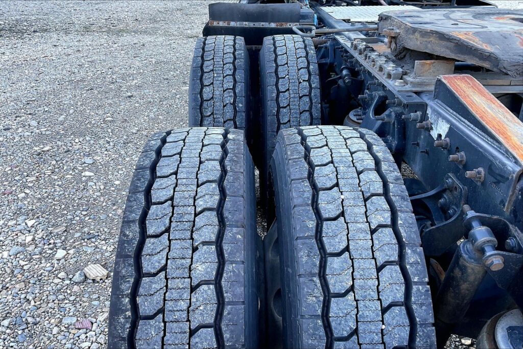 2021 CUM LT625 6×4 Day Cab