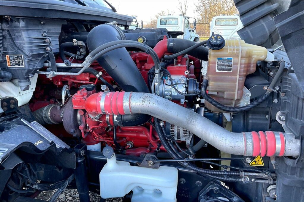 2021 CUM LT625 6×4 Day Cab