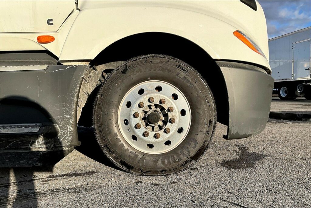 2021 CUM LT625 6×4 Day Cab