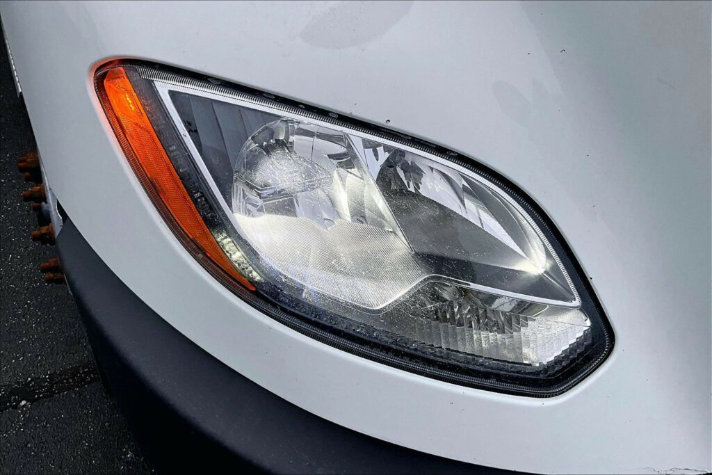 2022 CUM LT625 6×4 Sleeper