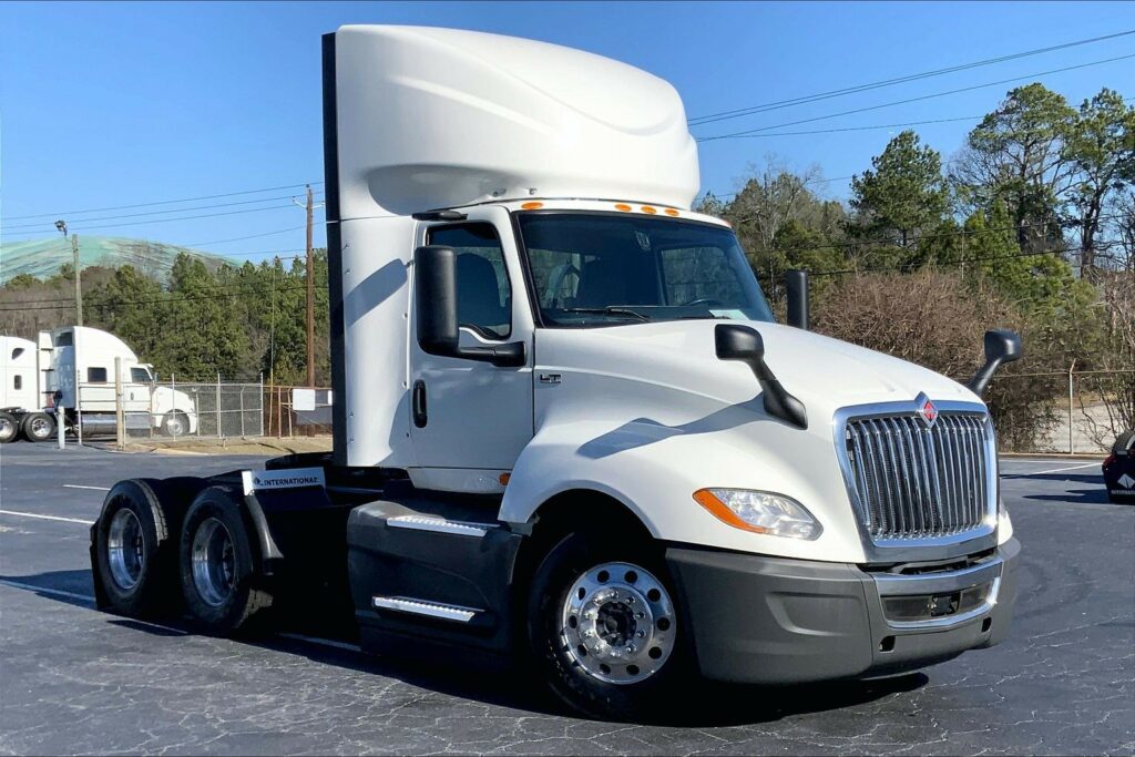 2020 CUM LT625 6×4 Day Cab