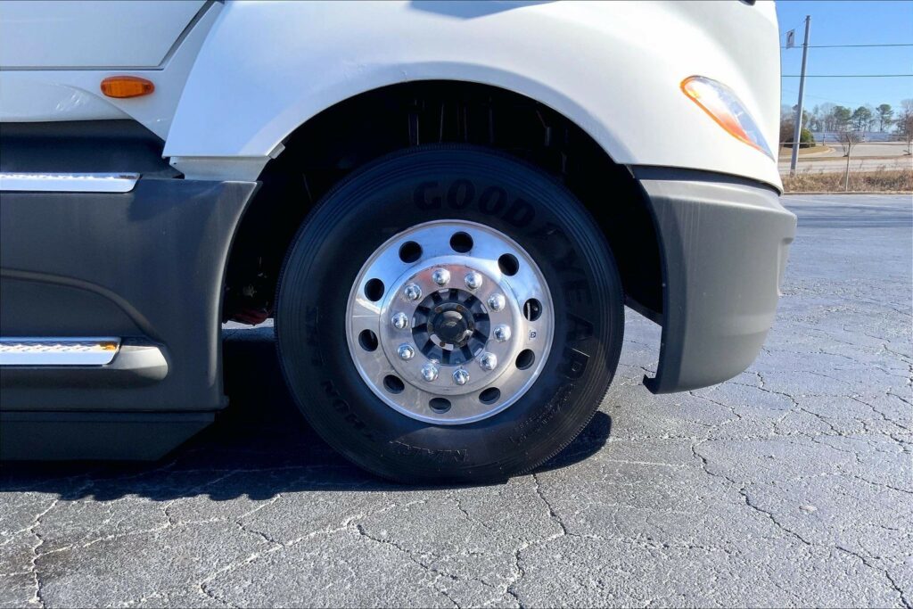 2020 CUM LT625 6×4 Day Cab