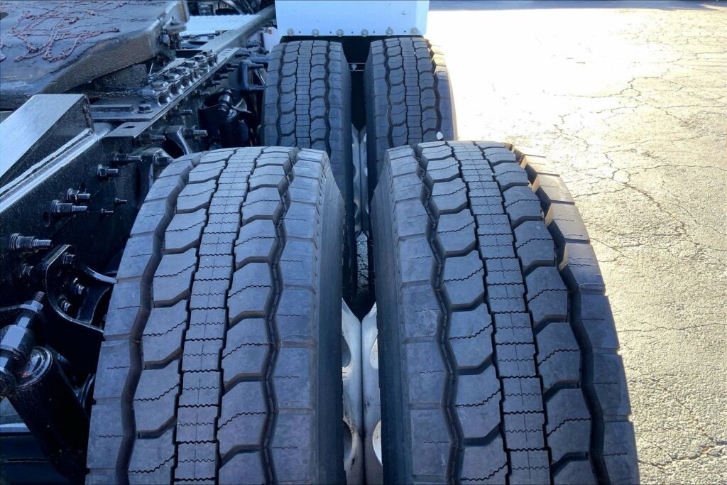 2020 CUM LT625 6×4 Day Cab