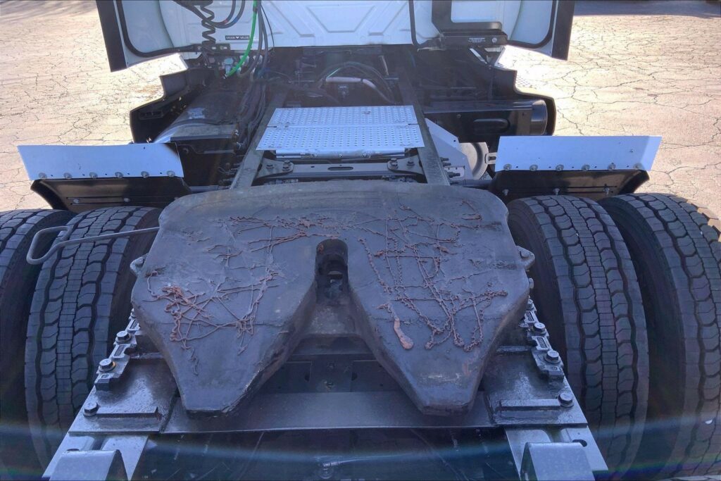 2020 CUM LT625 6×4 Day Cab