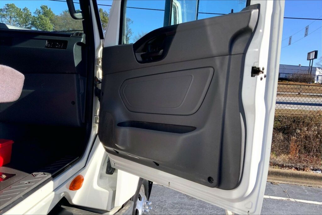 2020 CUM LT625 6×4 Day Cab