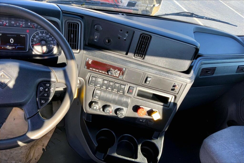 2020 CUM LT625 6×4 Day Cab