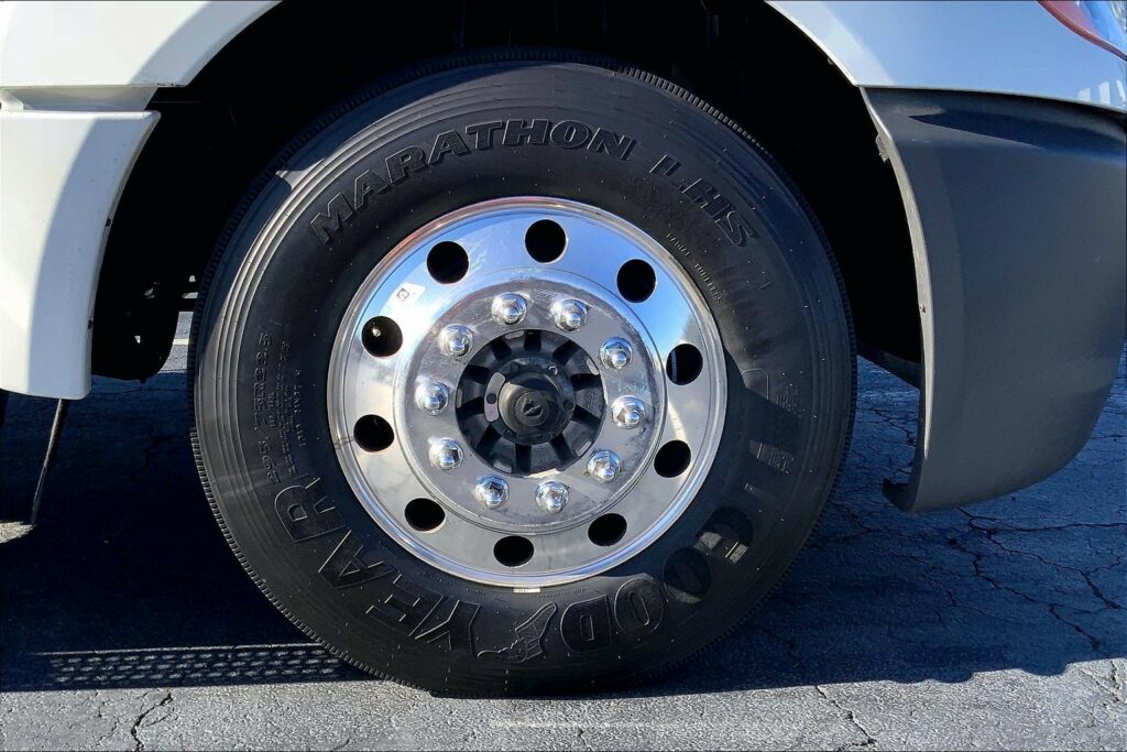 2020 CUM LT625 6×4 Day Cab