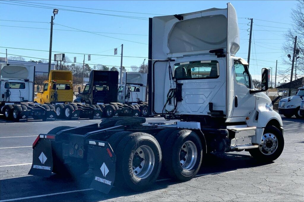 2020 CUM LT625 6×4 Day Cab