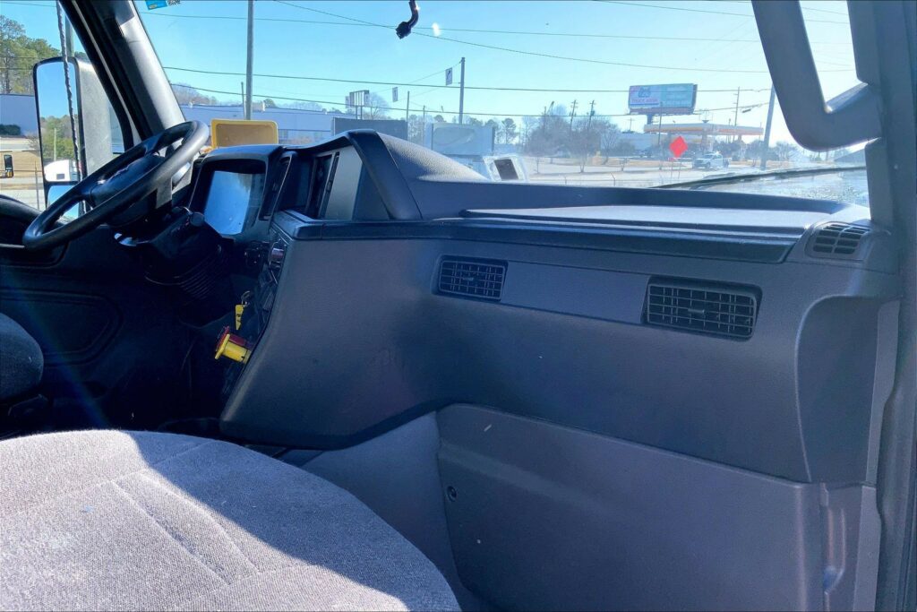 2020 CUM LT625 6×4 Day Cab