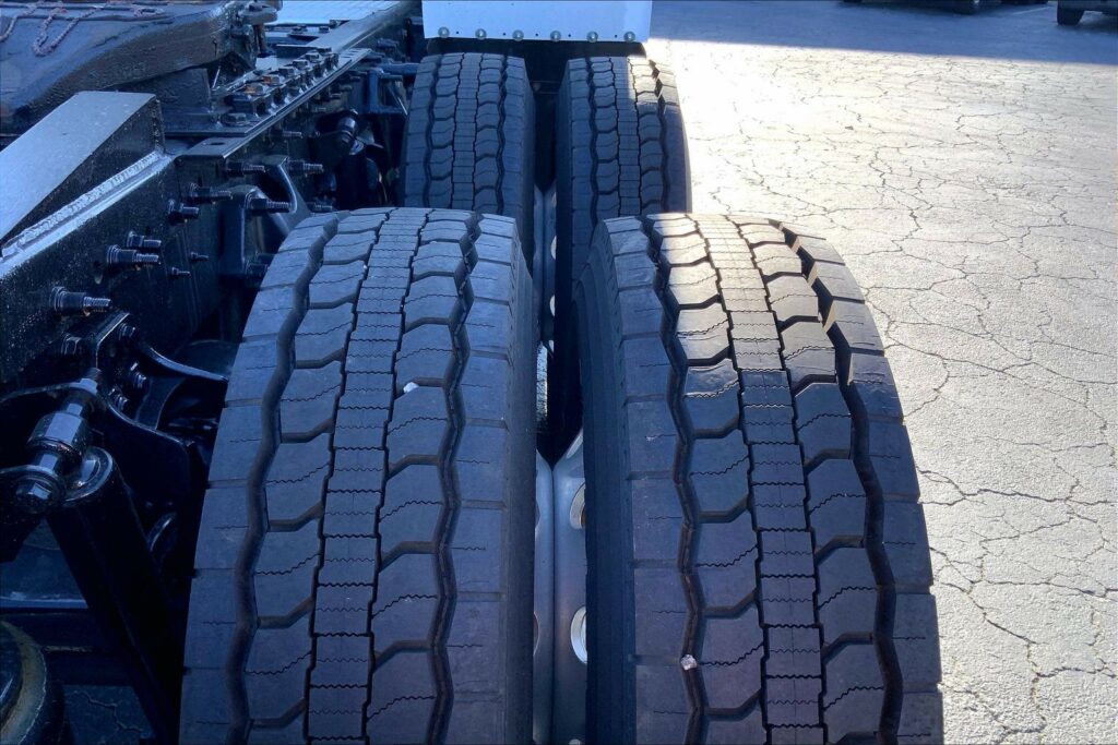 2020 CUM LT625 6×4 Day Cab