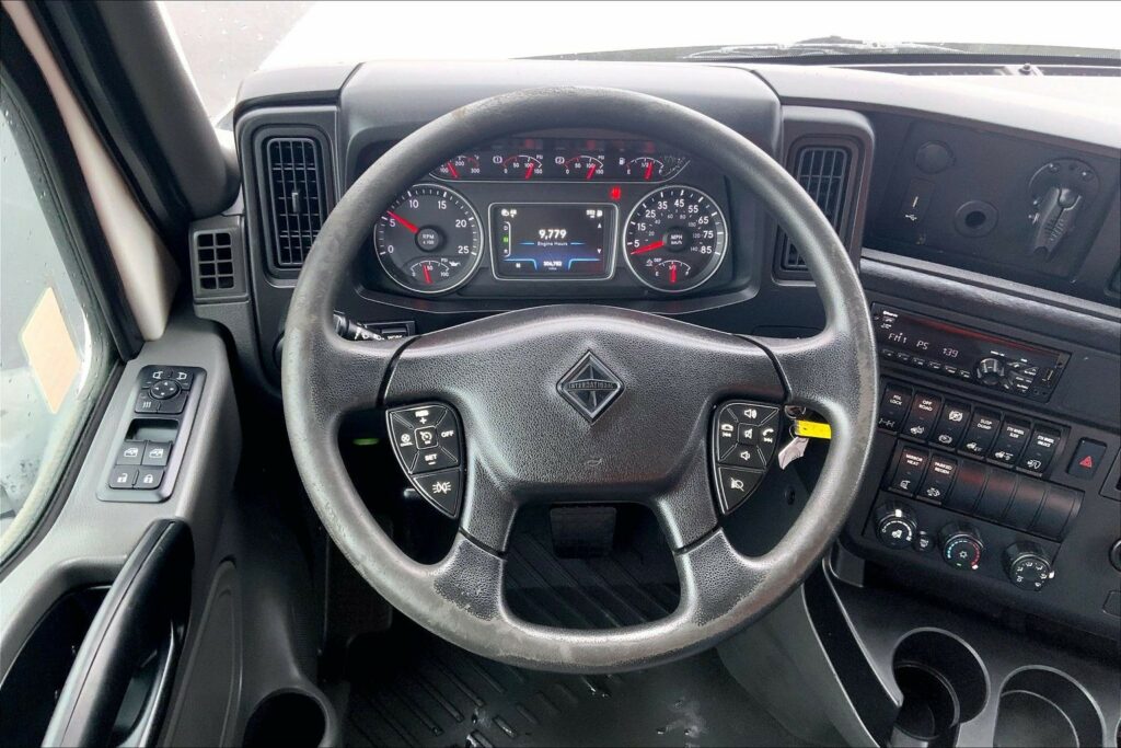 2021 CUM LT625 6×4 Day Cab