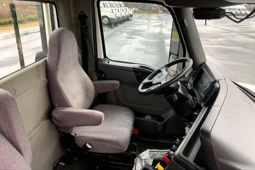 2021 CUM LT625 6×4 Day Cab