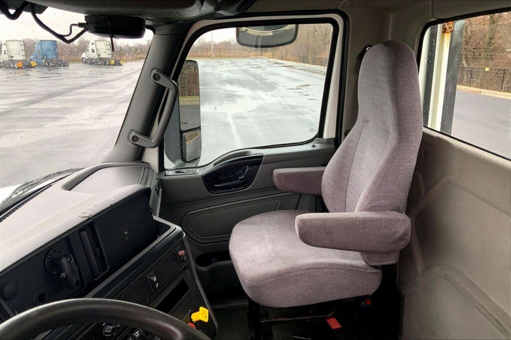 2021 CUM LT625 6×4 Day Cab