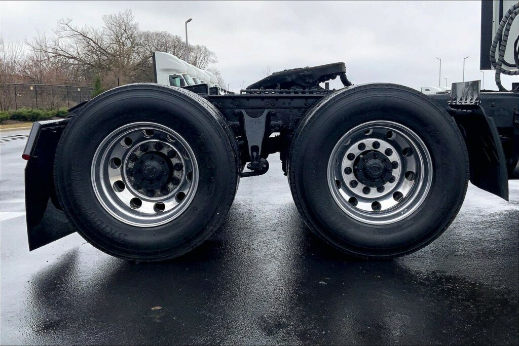 2021 CUM LT625 6×4 Day Cab