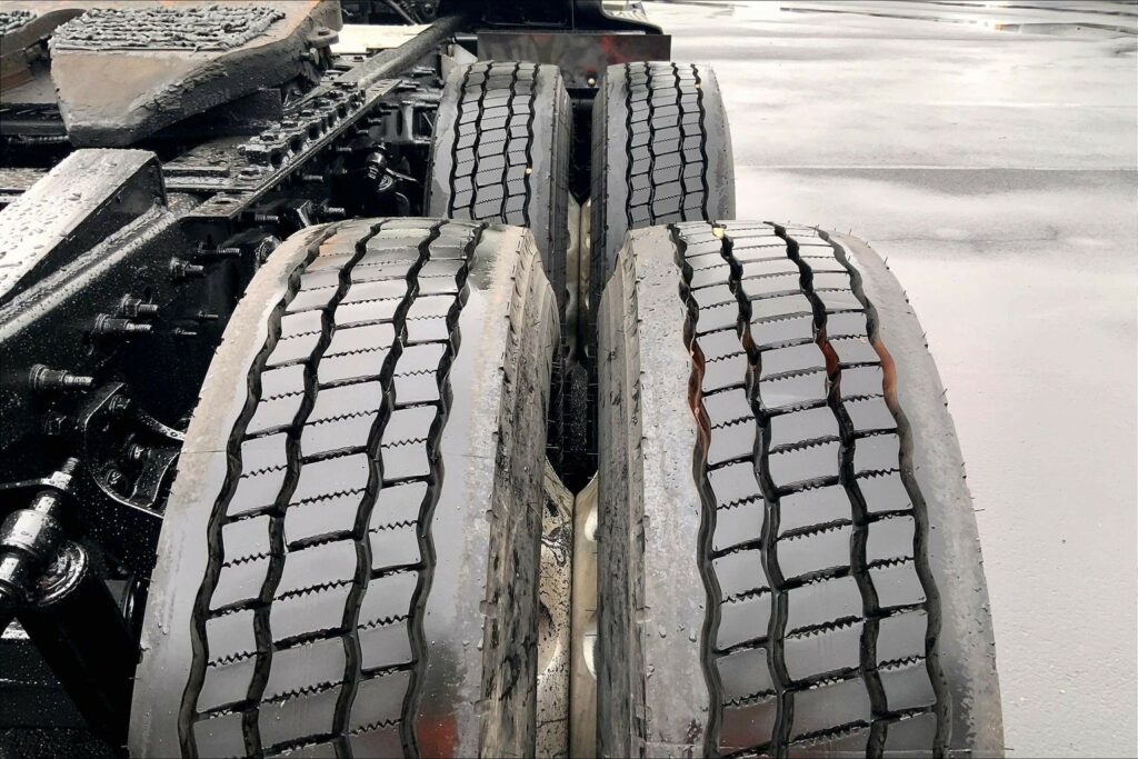 2021 CUM LT625 6×4 Day Cab