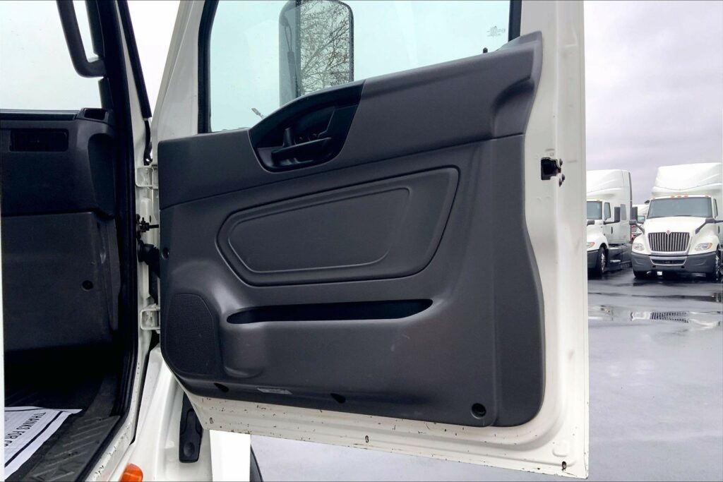 2021 CUM LT625 6×4 Day Cab