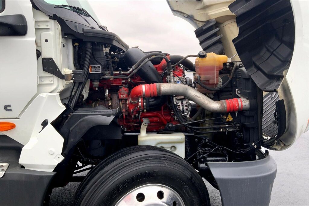 2021 CUM LT625 6×4 Day Cab