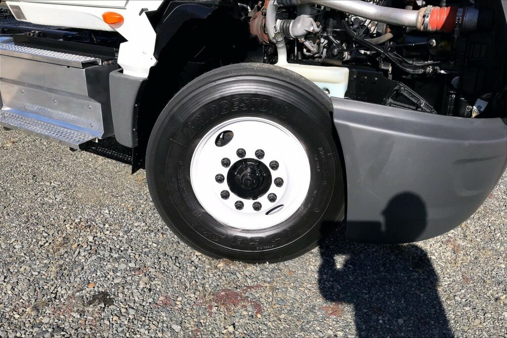 2019 INT LT625 6×4 Day Cab