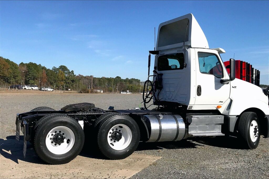 2019 INT LT625 6×4 Day Cab