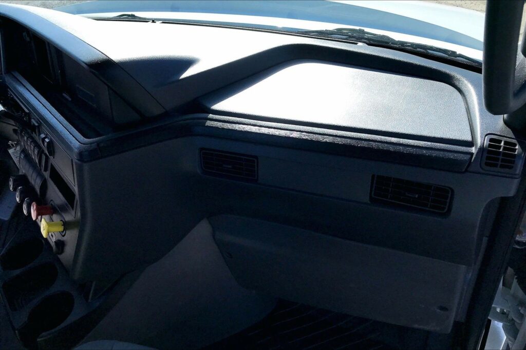 2019 INT LT625 6×4 Day Cab