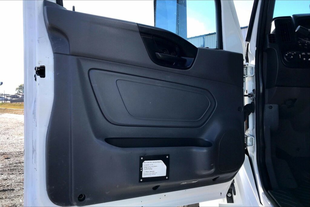 2019 INT LT625 6×4 Day Cab