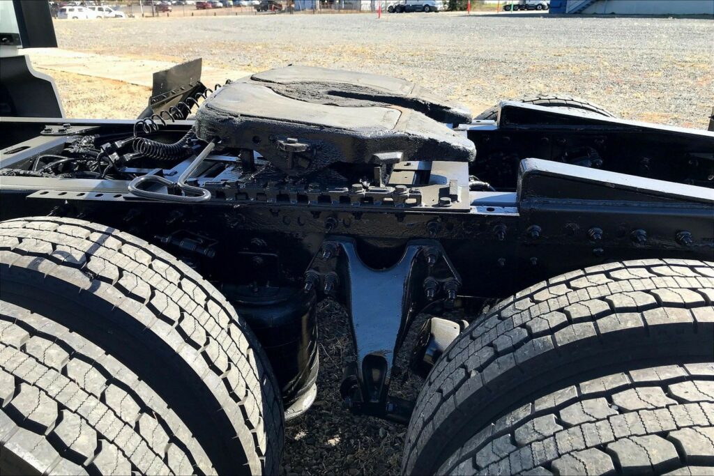 2022 INT LT625 6×4 Sleeper