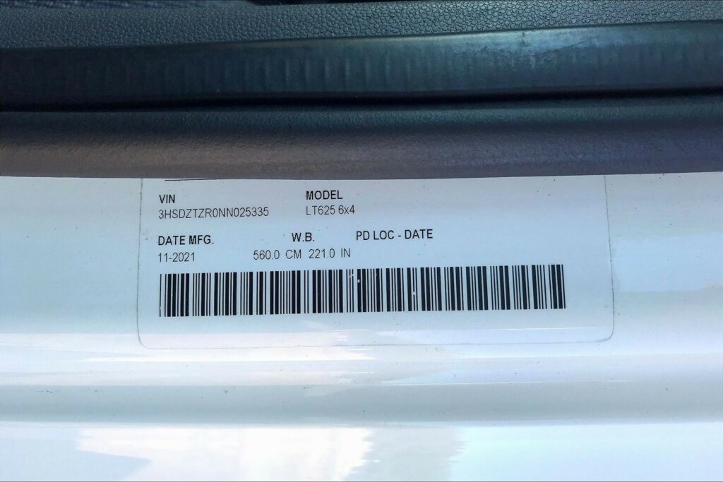 2022 INT LT625 6×4 Sleeper