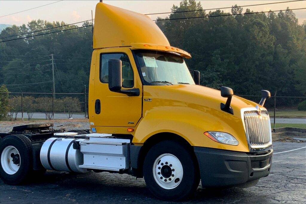2019 INT LT625 6×4 Day Cab