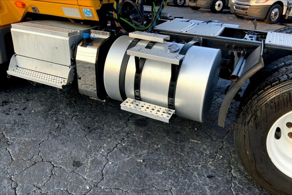 2019 INT LT625 6×4 Day Cab