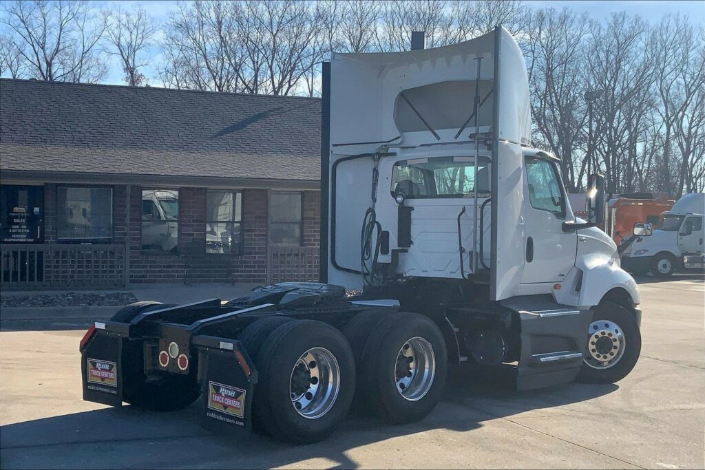 2021 INT LT625 6×4 Day Cab