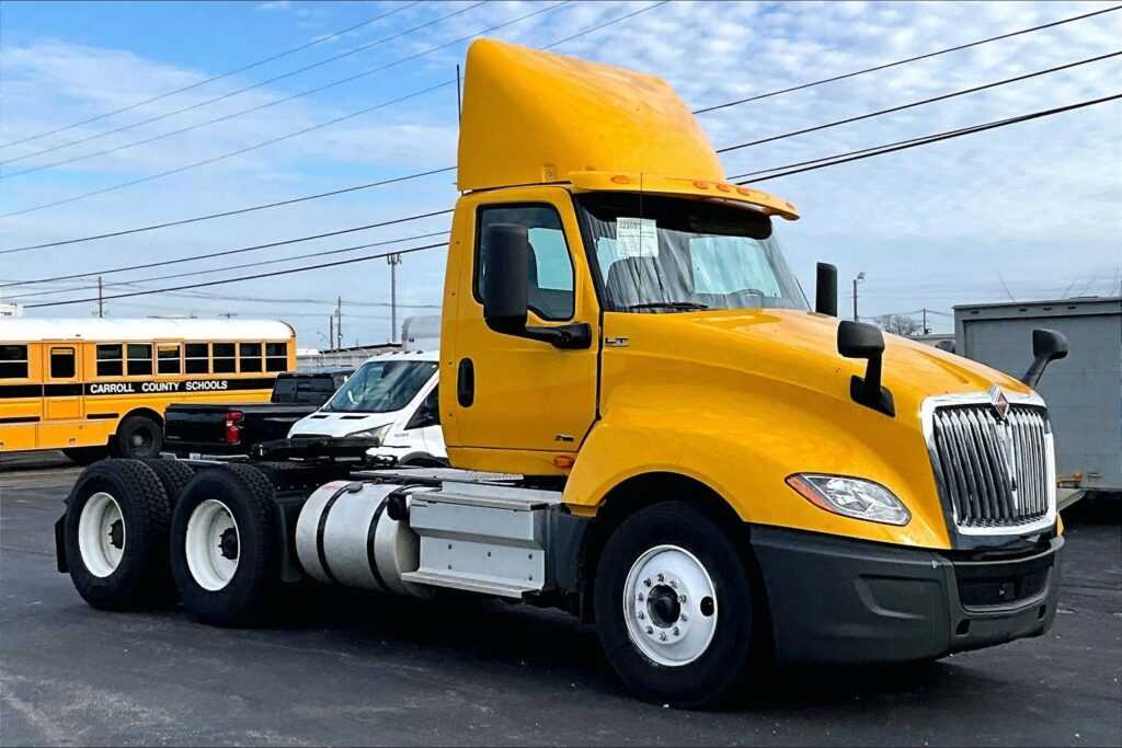 2019 INT LT625 6×4 Day Cab