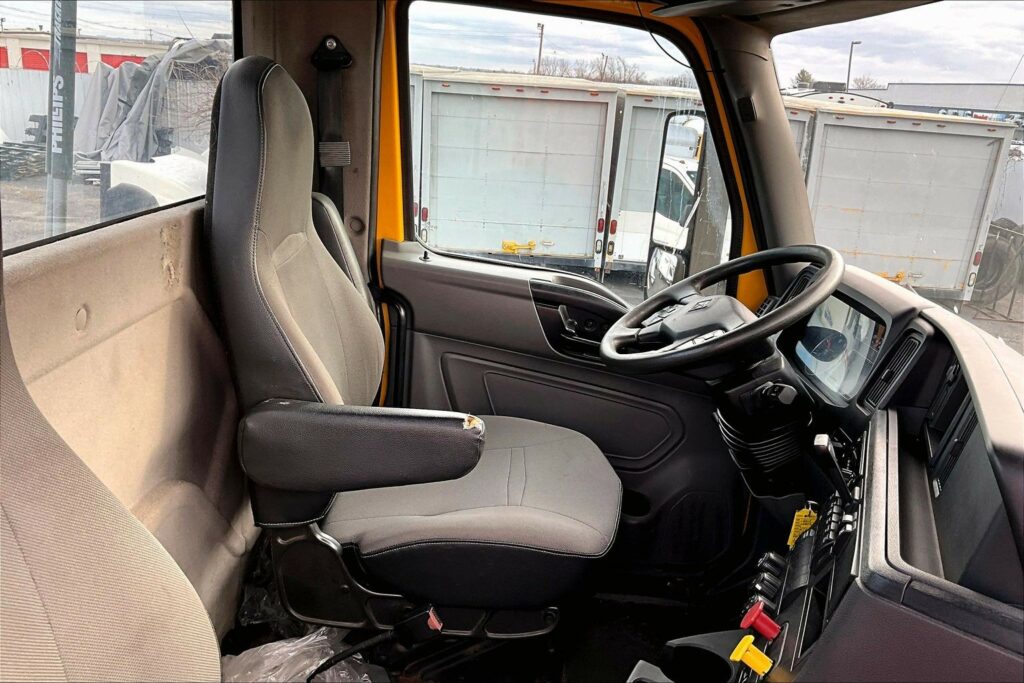 2019 INT LT625 6×4 Day Cab