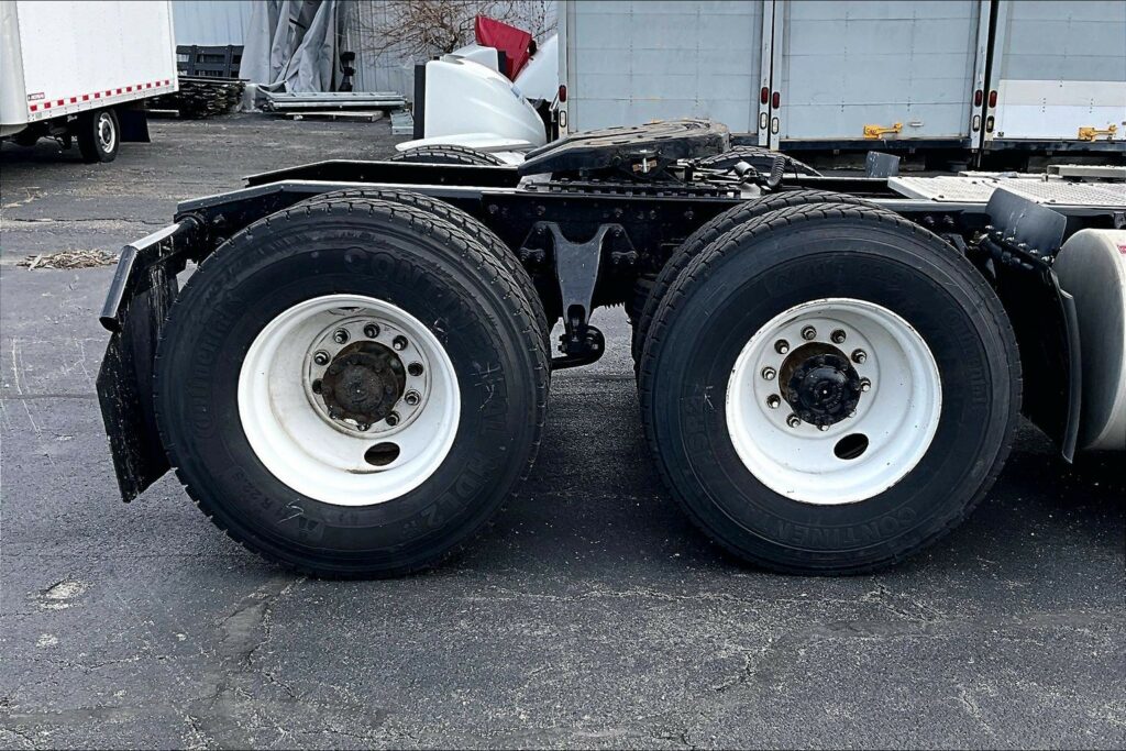 2019 INT LT625 6×4 Day Cab