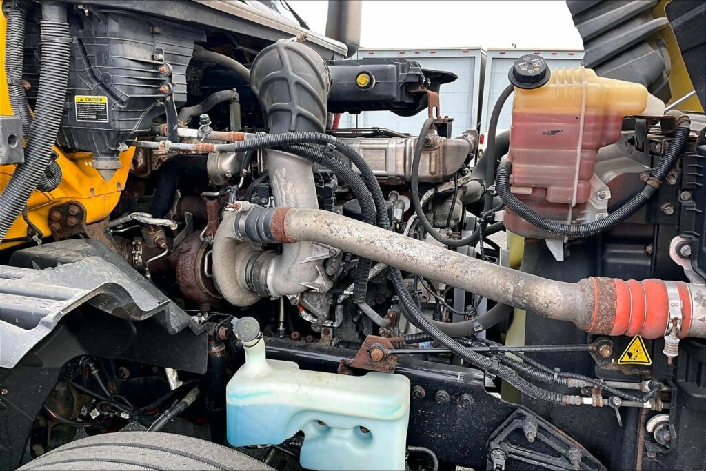 2019 INT LT625 6×4 Day Cab