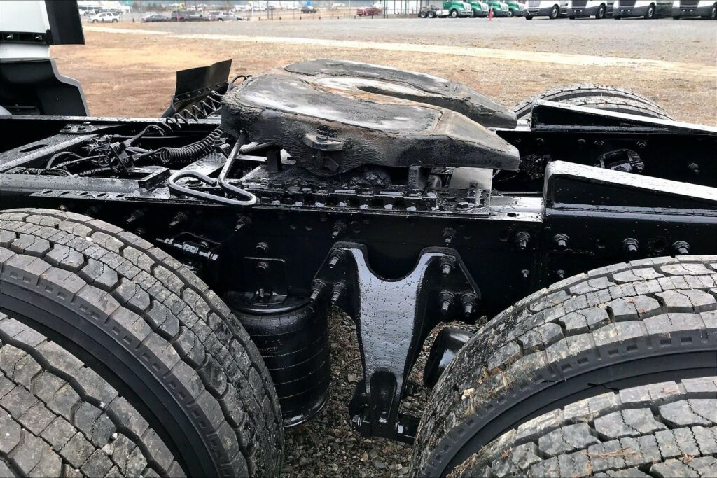 2022 INT LT625 6×4 Sleeper