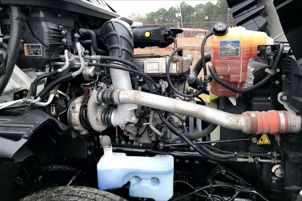 2022 INT LT625 6×4 Sleeper