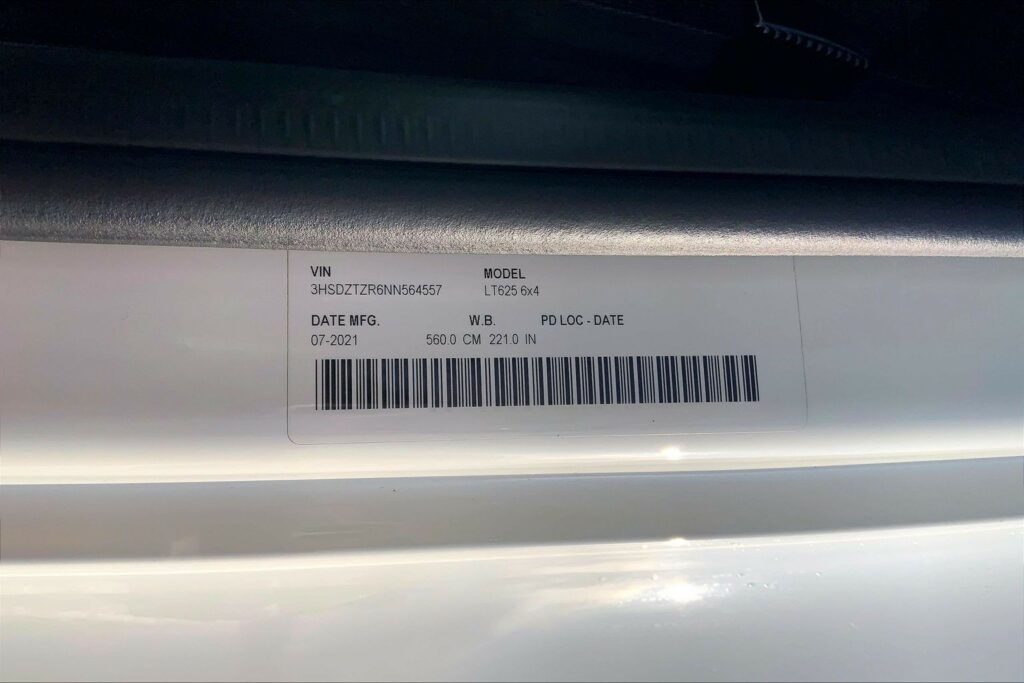 2022 INT LT625 6×4 Sleeper