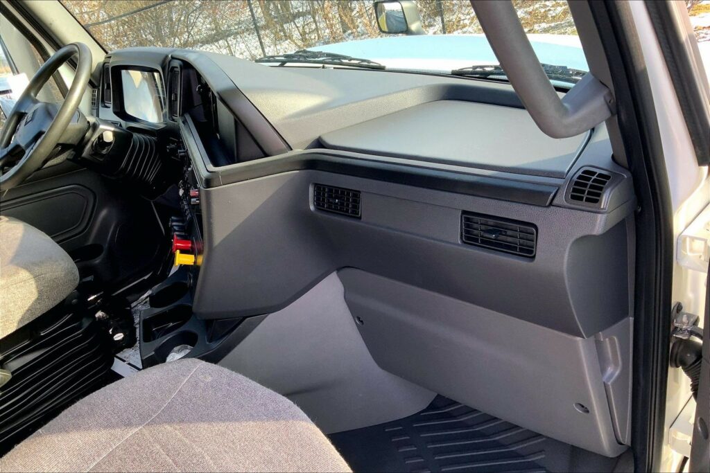 2022 INT LT625 6×4 Sleeper