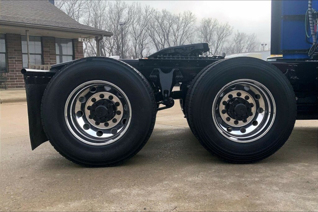 2022 INT LT625 6×4 Sleeper