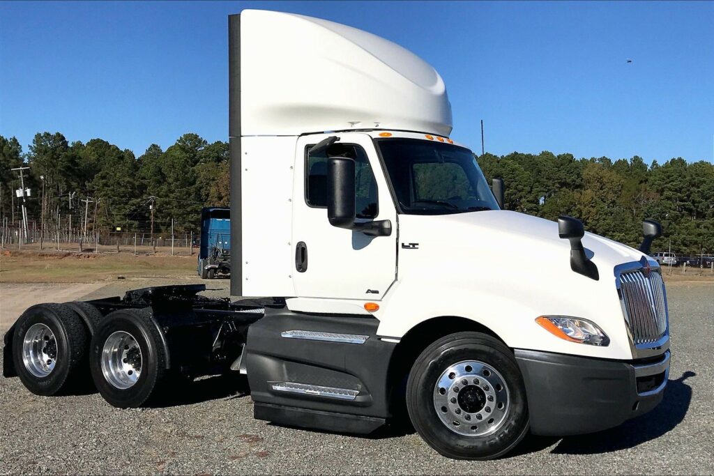 2021 INT LT625 6×4 Day Cab